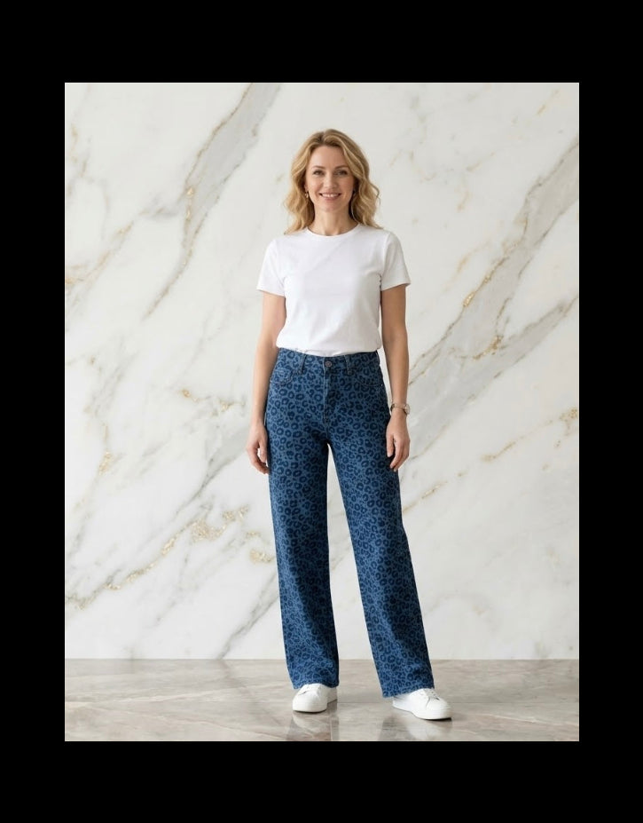 Jeanshose mit Leoparden-Print – Figurschmeichelnde Damen-Hose High Waist